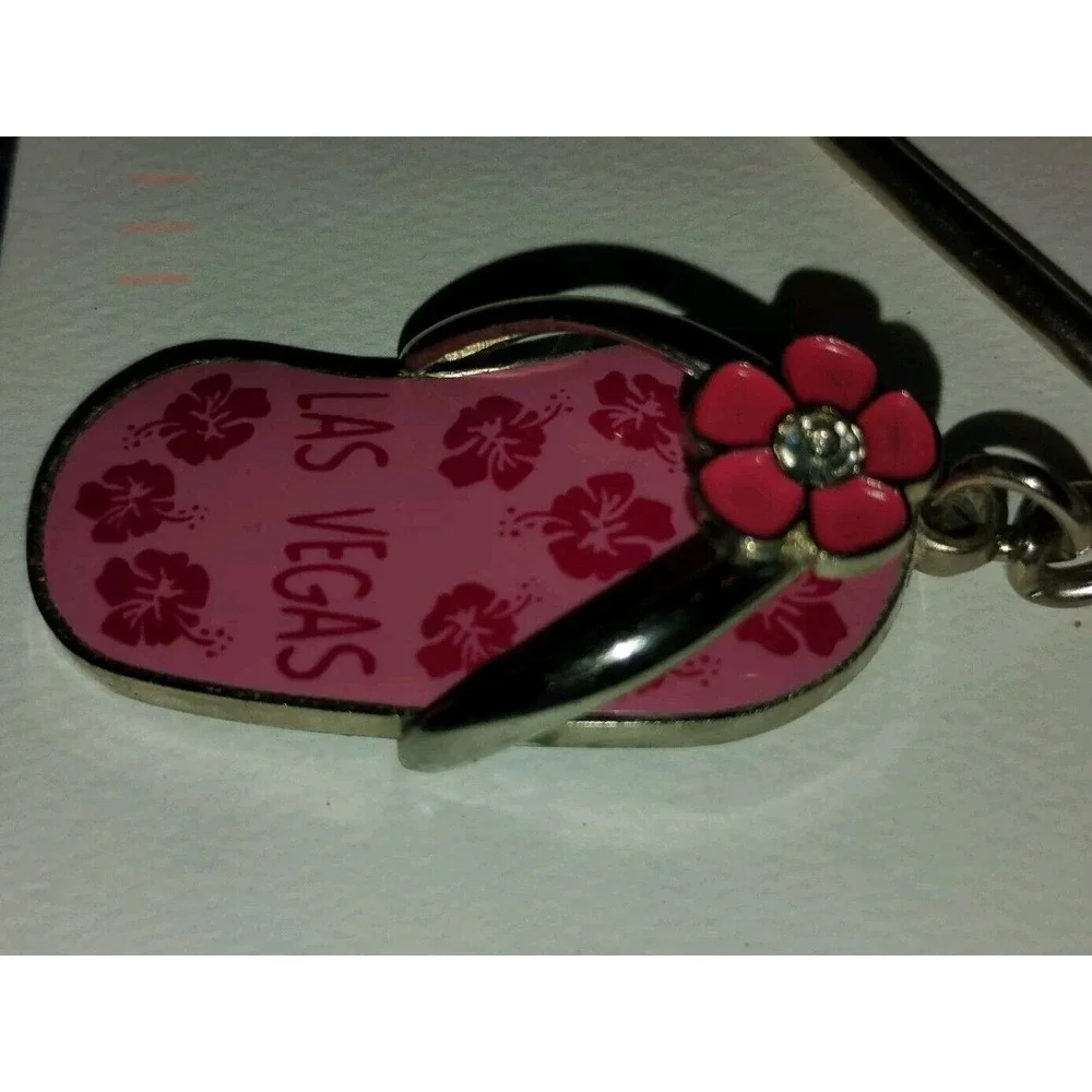 Vtg Flip-Flop Keychain Las Vegas souvenir Keyring Pink flowers crystal metal